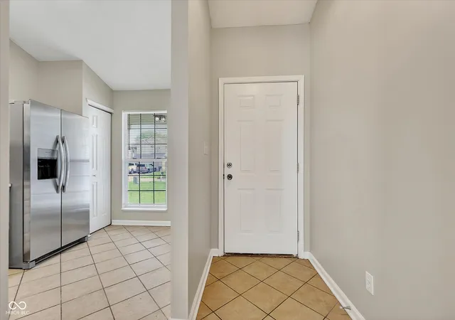 Homes for sale in Indianapolis, IN | 5110 Grand Tetons Dr, Indianapolis, IN 46237 | MLS# 22103566