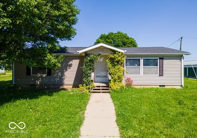 2nd image of 503 S 1st St, Van Buren, IN 46991 | MLS# 22103600