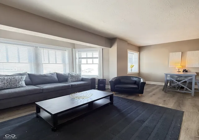 3rd image of 230 E 9Th St #503, Indianapolis, IN 46204 | MLS# 22103623