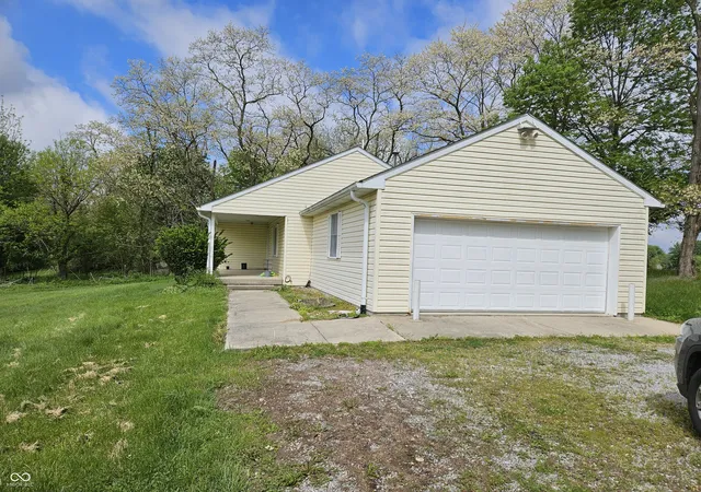 Homes for sale in Bainbridge, IN | 6243 E County Road 600 N, Bainbridge, IN 46105 | MLS# 22103638