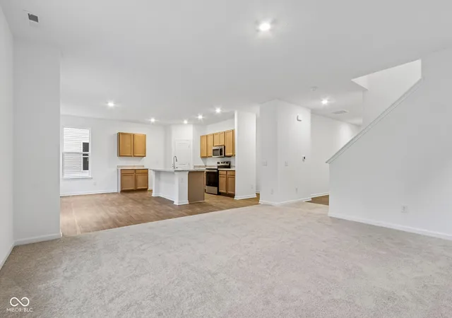 Photo 3 of Single family home for sale at 2054 Black Oak Dr, Shelbyville, IN 46176 | MLS# 22103648 | Listing updated on 2026-10-28