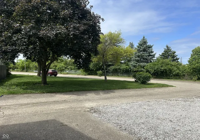 1st image of 918 Elm St, Indianapolis, IN 46203 | MLS# 22103673