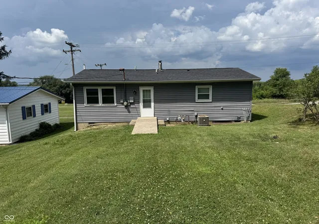 2nd image of 905 E Summit St, Attica, IN 47918 | MLS# 22103698