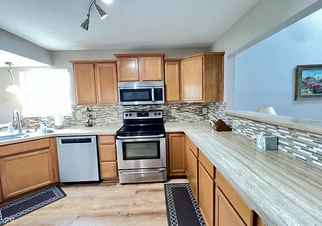 4th image of 1204 Worcester Wy, Greenfield, IN 46140 | MLS# 22103701