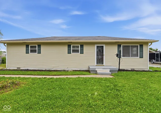 1st image of 2015 Monroe St, Indianapolis, IN 46229 | MLS# 22103716