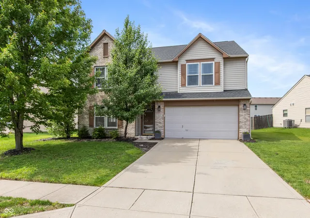 1st image of 11654 Eldridge Dr, Indianapolis, IN 46235 | MLS# 22103736