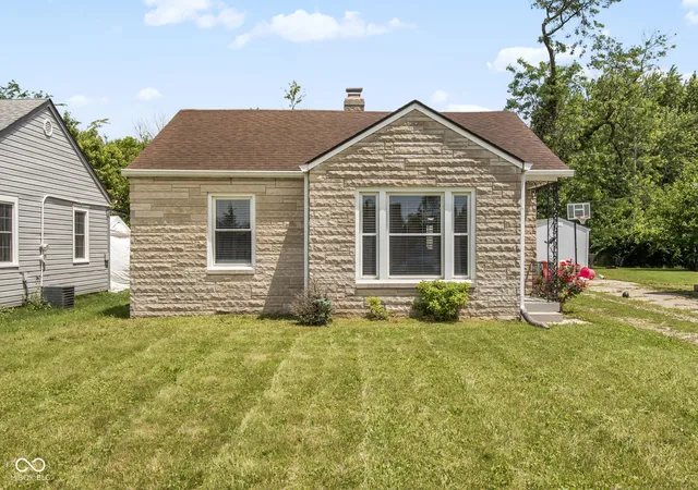 1st image of 1413 Wallace Ave, Indianapolis, IN 46201 | MLS# 22103743
