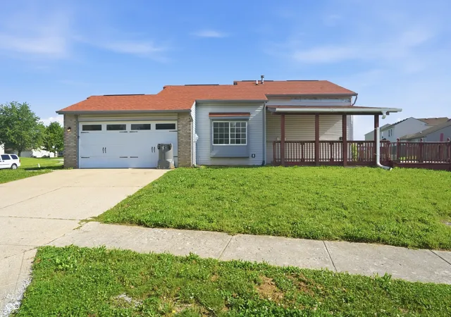 1st image of 10256 Arapahoe Dr, Indianapolis, IN 46235 | MLS# 22103778