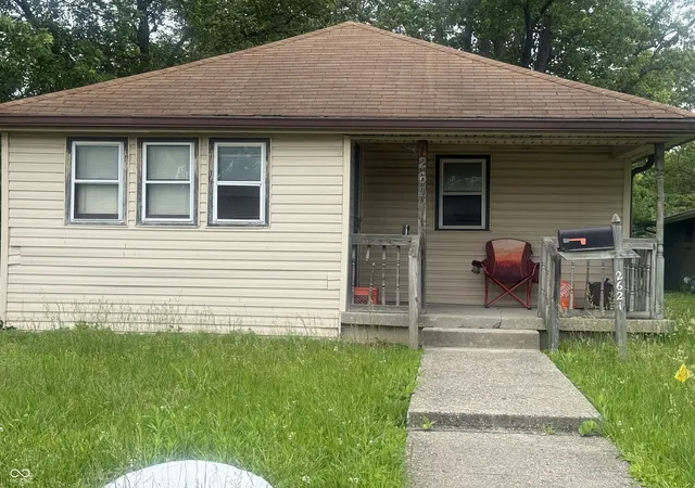 Photo 1 of Single family home for sale at 2621 N Tacoma Ave, Indianapolis, IN 46218 | MLS# 22103789 | Listing updated on 2026-06-08