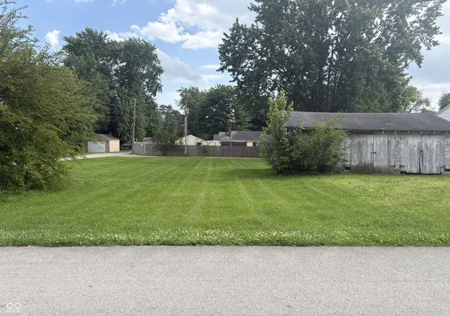1st image of 0 W 39th St W, Anderson, IN 46013 | MLS# 22103803