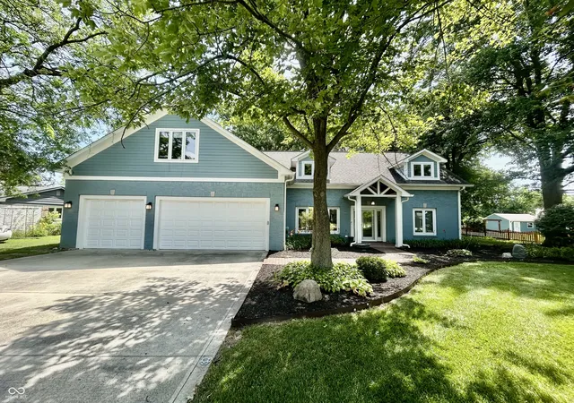 2nd image of 12604 Markay Dr, Fishers, IN 46038 | MLS# 22103811