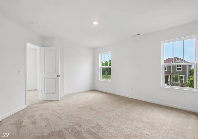 Photo 4 of Single family home for sale at 5577 Arcade Blvd, Mc Cordsville, IN 46055 | MLS# 22103834 | Listing updated on 2026-08-27