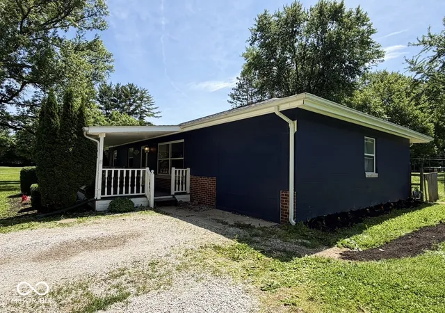 3rd image of 2309 W Us 136 Hwy, Crawfordsville, IN 47933 | MLS# 22103867