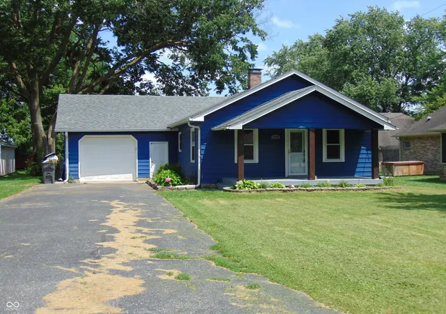 Photo 1 of Single family home for sale at 5109 S Edgehill St, Indianapolis, IN 46221 | MLS# 22103884 | Listing updated on 2026-09-02