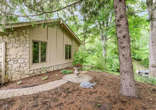 Homes for sale in Trafalgar, IN | 7592 S Poplar Point Dr, Trafalgar, IN 46181 | MLS# 22103898