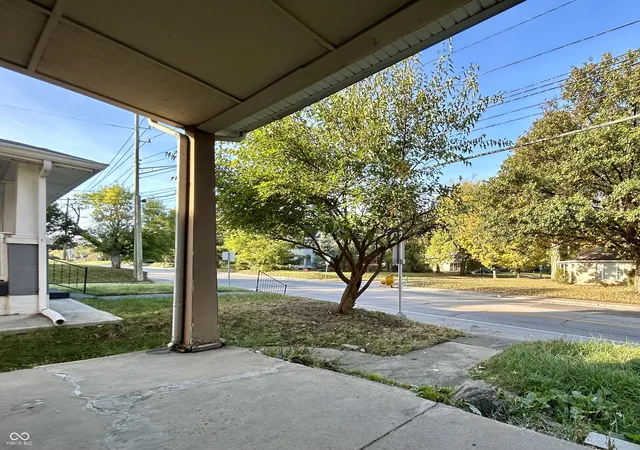 4th image of 307 N Arlington Ave, Indianapolis, IN 46219 | MLS# 22103902