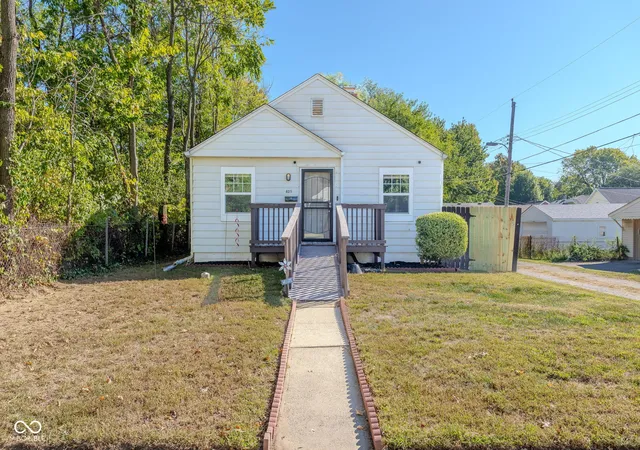 1st image of 825 Kappes St, Indianapolis, IN 46221 | MLS# 22103907