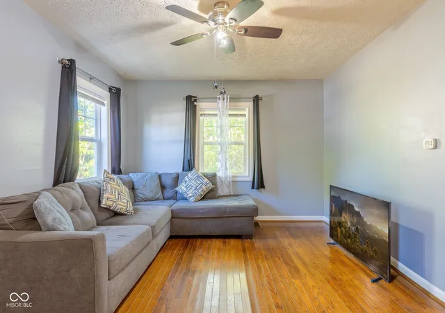 3rd image of 825 Kappes St, Indianapolis, IN 46221 | MLS# 22103907