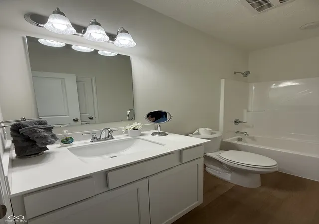 32nd image of 2046 Frost Line Ln, Greenfield, IN 46140 | MLS# 22103918