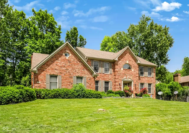 3rd image of 1884 Highland Cvs, Carmel, IN 46280 | MLS# 22103925