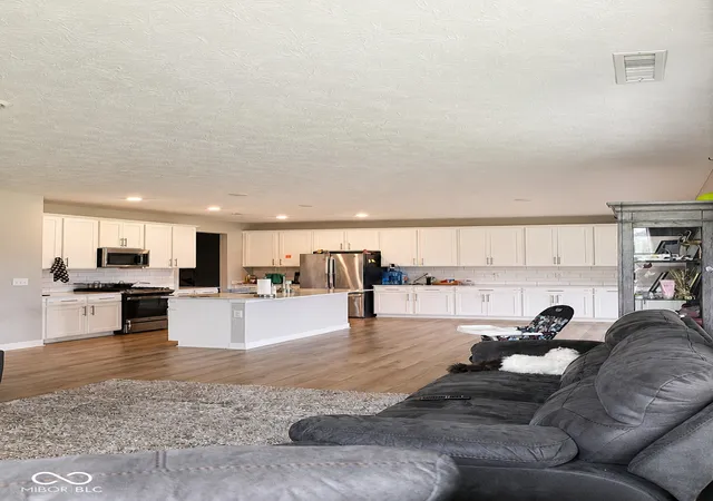 3rd image of 4844 Morenci Ct, New Palestine, IN 46163 | MLS# 22103946