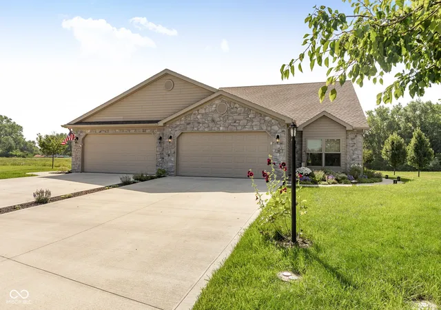 3rd image of 108 St Andrews Ct, Hartford City, IN 47348 | MLS# 22103990