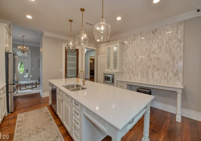 4th image of 325 W Main St, Greenfield, IN 46140 | MLS# 22103993