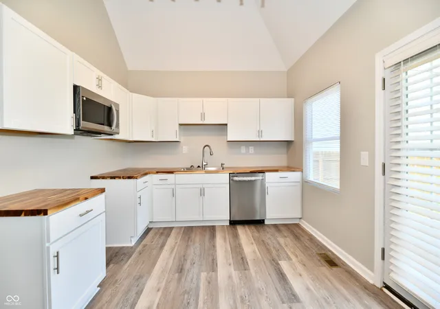 5th image of 828 S Randolph St, Indianapolis, IN 46203 | MLS# 22104021