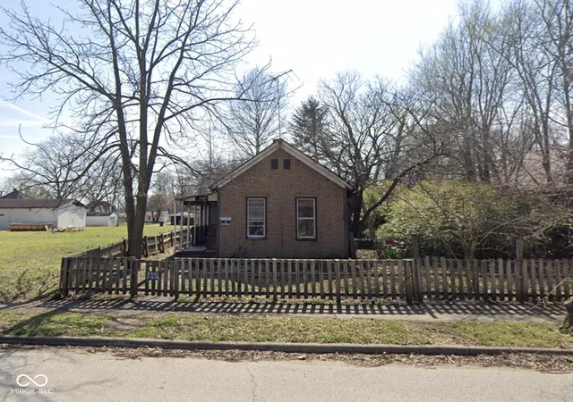 1st image of 1709 Liberty Ave, Terre Haute, IN 47807 | MLS# 22104031