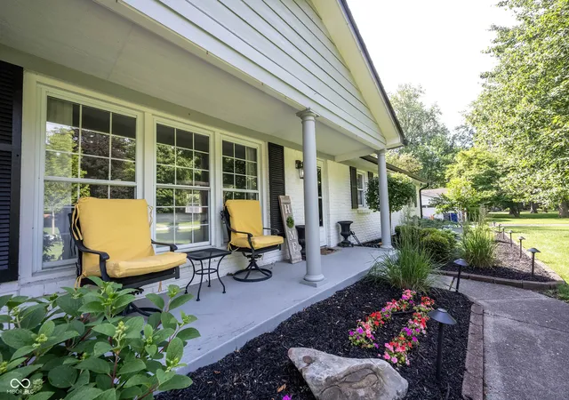3rd image of 5349 Seneca Dr, Indianapolis, IN 46220 | MLS# 22104075