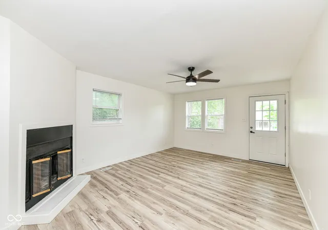 3rd image of 133 S Sheridan Ave, Indianapolis, IN 46219 | MLS# 22104076