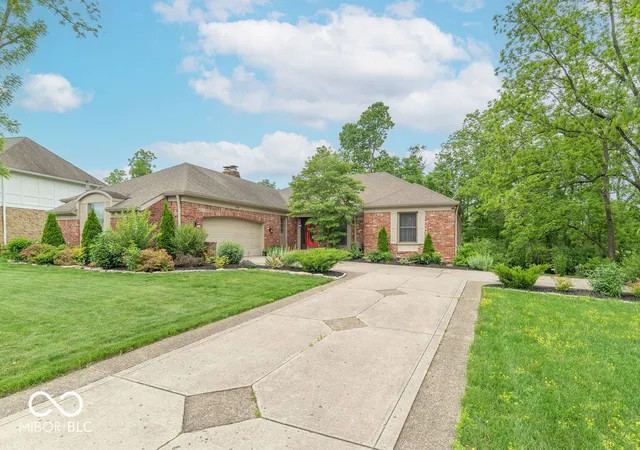 5th image of 2280 Woodsway Dr, Greenwood, IN 46143 | MLS# 22104147