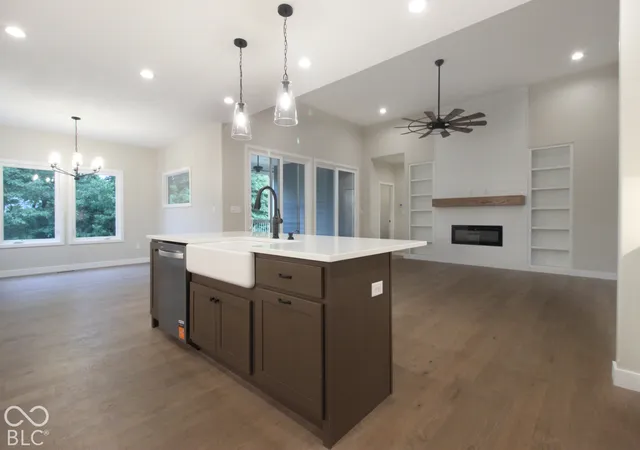 Photo 3 of Single family home for sale at 5026 Stonehaven Ln, Columbus, IN 47201 | MLS# 22104159 | Listing updated on 2026-09-29