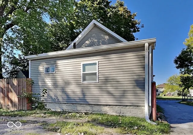 10th image of 219 S Walcott St, Indianapolis, IN 46201 | MLS# 22104183