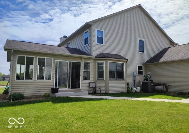 Photo 3 of Single family home for sale at 4719 Arabian Run, Indianapolis, IN 46228 | MLS# 22104230 | Listing updated on 2026-08-31