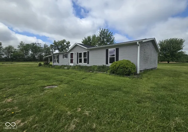 3rd image of 11349 S Singhurst St, Terre Haute, IN 47802 | MLS# 22104241