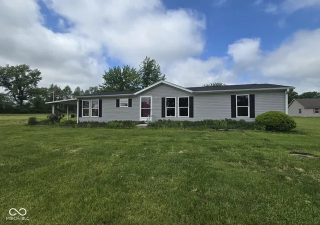 4th image of 11349 S Singhurst St, Terre Haute, IN 47802 | MLS# 22104241