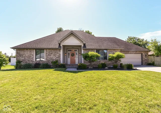 2nd image of 613 S Miramar Wy, Muncie, IN 47304 | MLS# 22104256