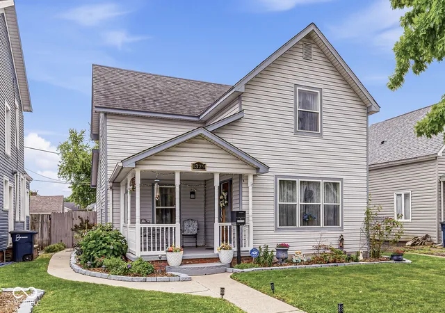 Photo 1 of Single family home for sale at 1329 S G St, Elwood, IN 46036 | MLS# 22104290 | Listing updated on 2026-09-28