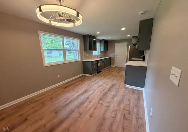 5th image of 239 Kirk Dr W, Indianapolis, IN 46234 | MLS# 22104293
