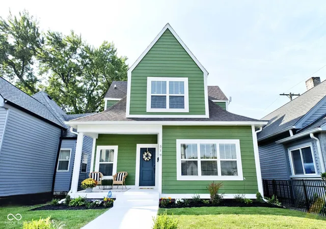 2nd image of 519 Parkway Ave, Indianapolis, IN 46203 | MLS# 22104310