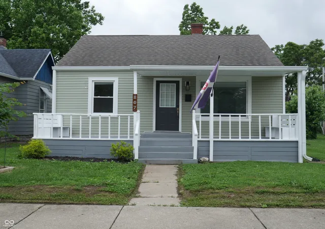 1st image of 807 Lincoln St, Indianapolis, IN 46203 | MLS# 22104313