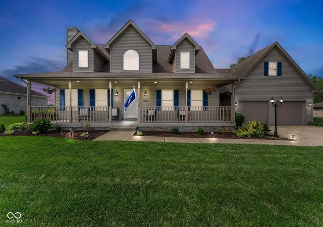 Homes for sale in Seymour, IN | 2863 Whitney Wy, Seymour, IN 47274 | MLS# 22104375