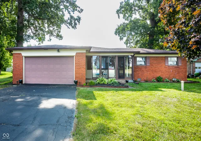 1st image of 4525 N County Road 1000 E, Brownsburg, IN 46112 | MLS# 22104376