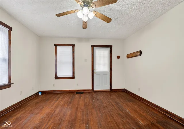 Photo 4 of Single family home for sale at 1536 Linden St, Indianapolis, IN 46203 | MLS# 22104395 | Listing updated on 2026-09-21
