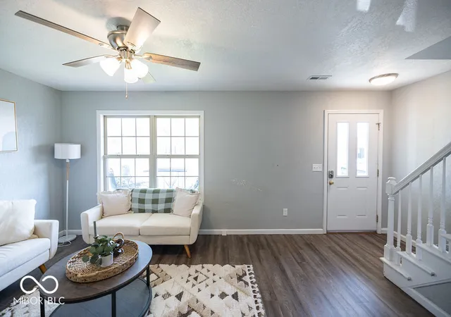 4th image of 12 Vintage Cir, Scottsburg, IN 47170 | MLS# 22104448