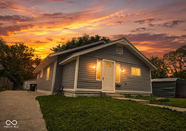 2nd image of 1720 Johnson Ave, Anderson, IN 46016 | MLS# 22104450