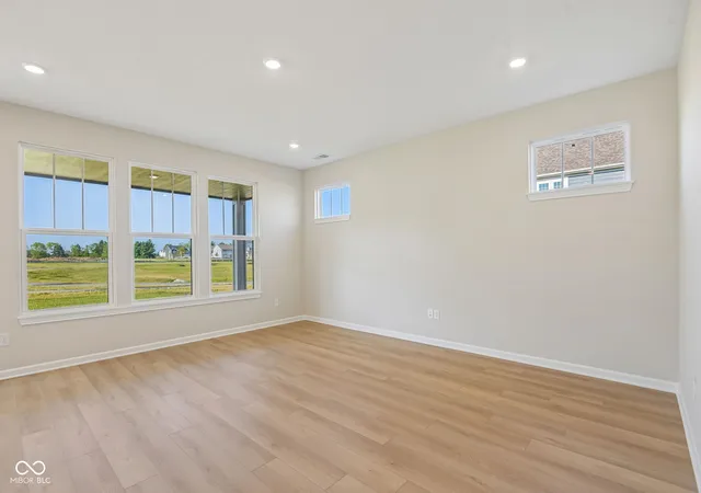 Photo 2 of Single family home for sale at 5619 Arcade Blvd, Mc Cordsville, IN 46055 | MLS# 22104464 | Listing updated on 2026-08-27