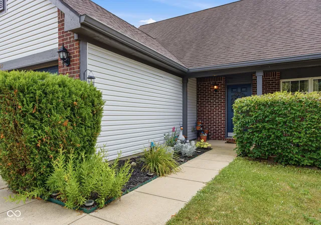 2nd image of 1283 Yellowstone Wy, Franklin, IN 46131 | MLS# 22104470