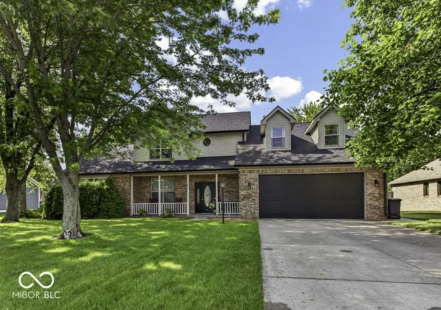 1st image of 5225 W Stonehaven Ln, New Palestine, IN 46163 | MLS# 22104493
